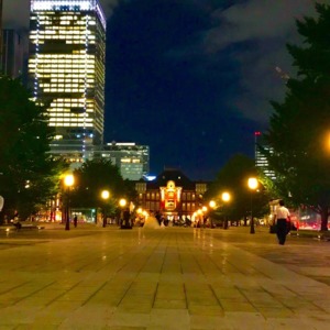 和田倉門から望む東京駅丸の内口
