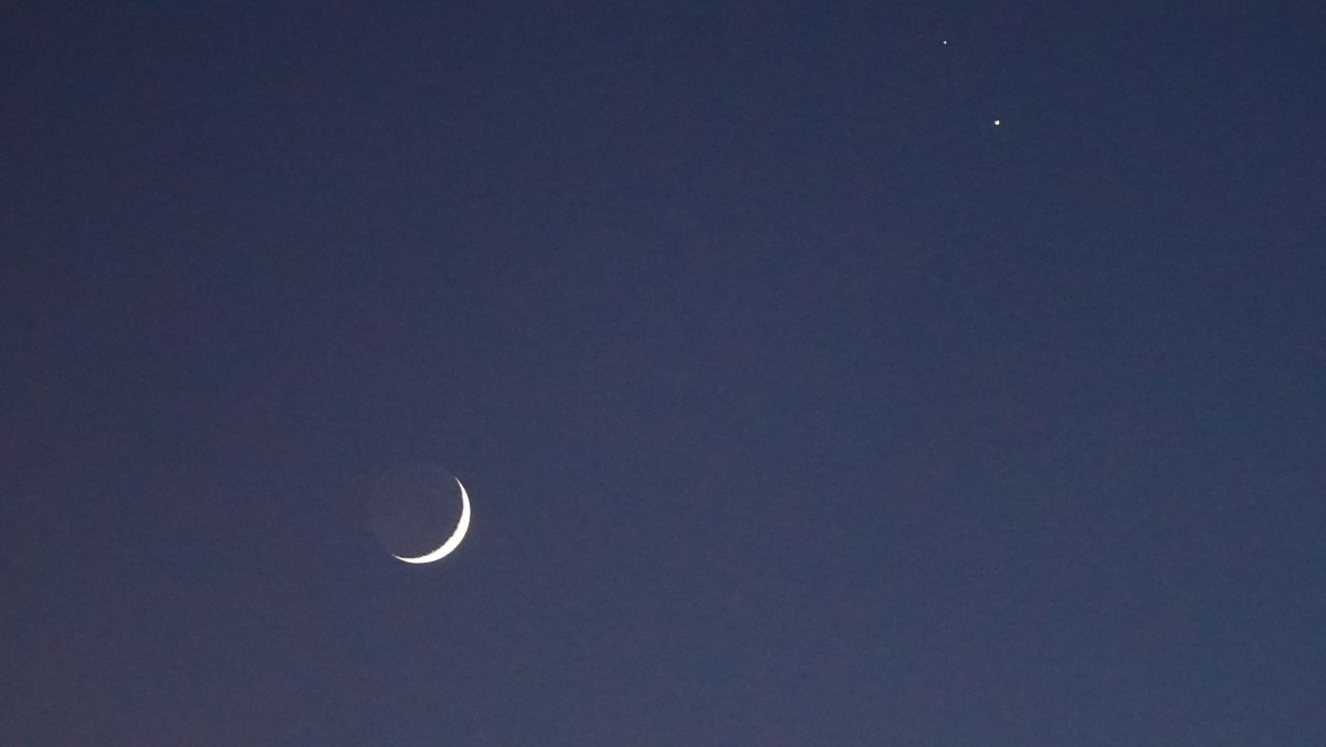 月齢2.66:土星と火星が接近中✨天体ショー