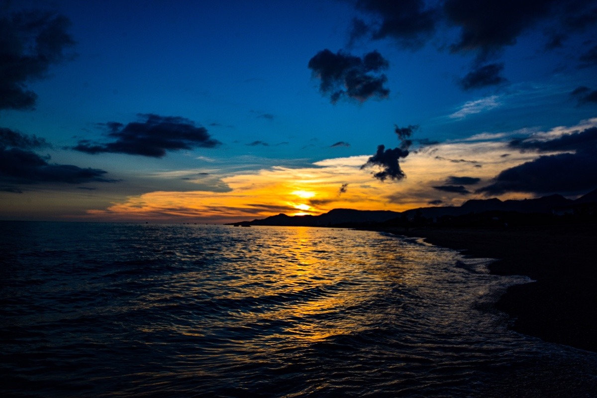 名護湾の夕景