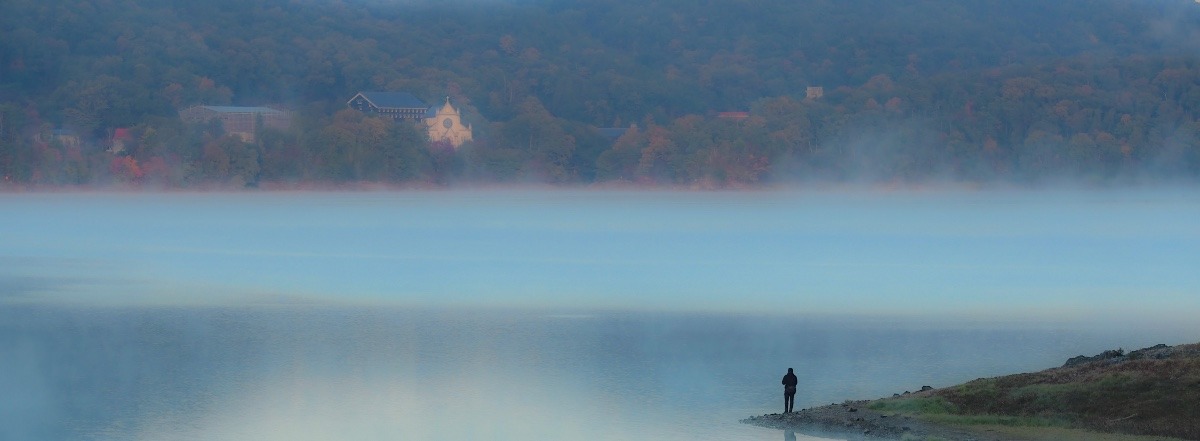 犬山入鹿池の湖霧