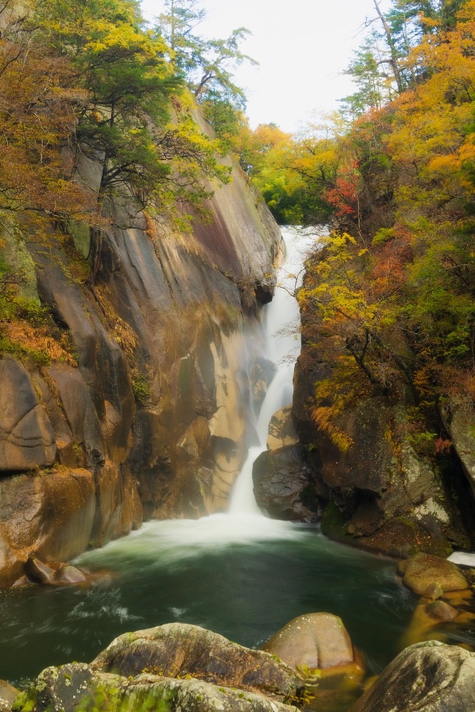 秋の仙娥滝