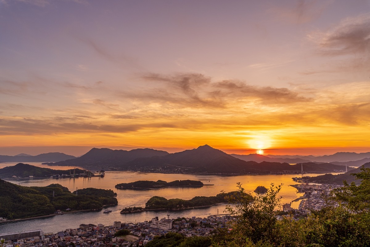 因島 天狗山から見る瀬戸内海の夕日