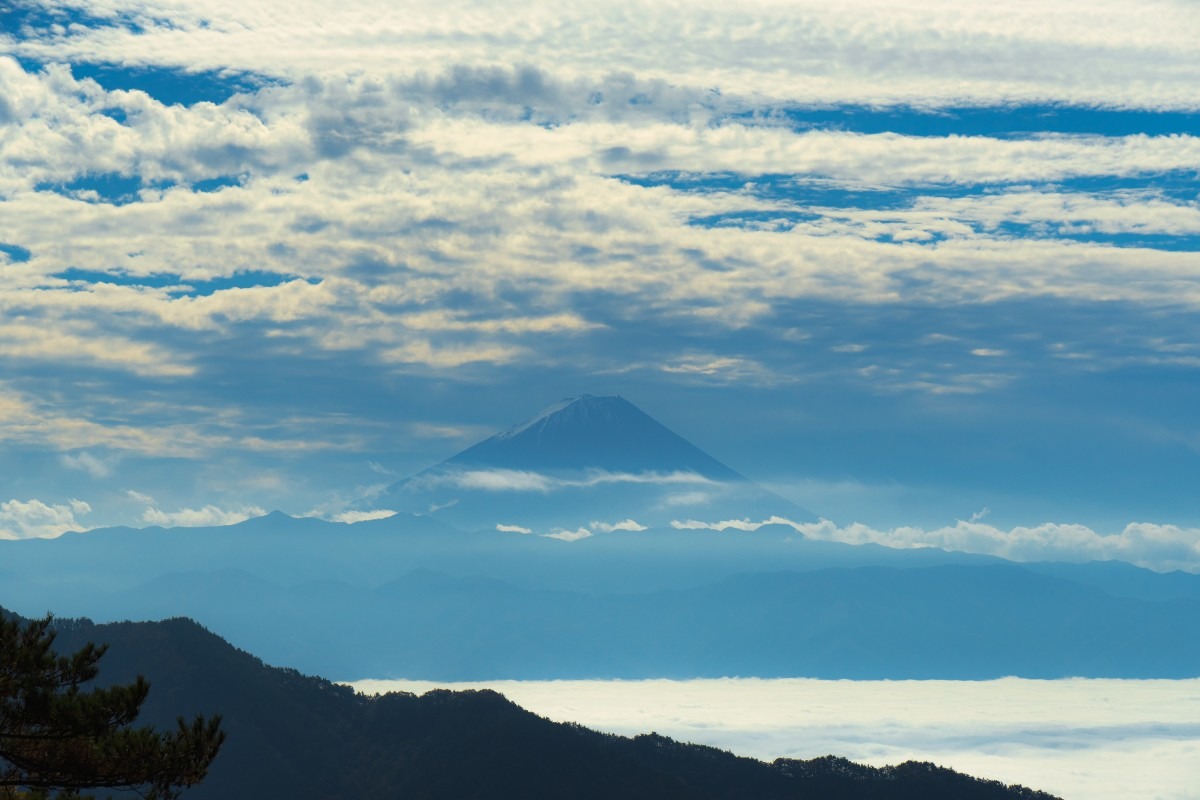 昇仙峡ロープウェイ上からの雲海富士