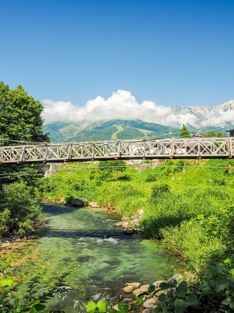 大出の吊り橋